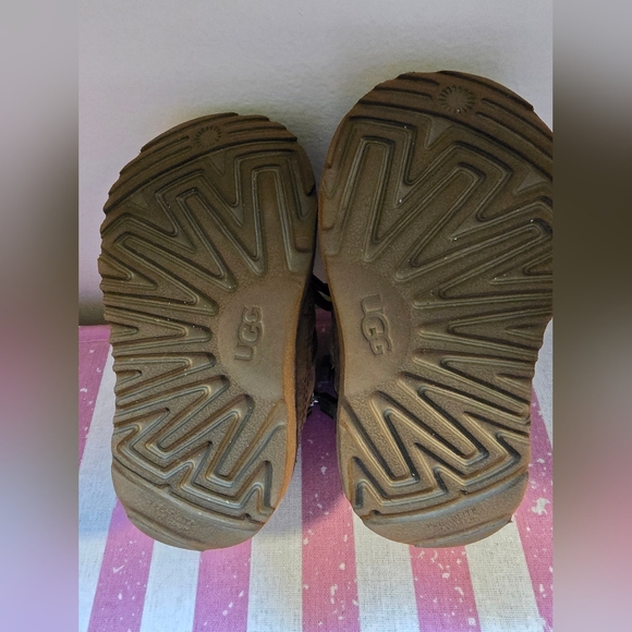 UGG Toddlers Neumel II Weather Size 7 - Picture 7 of 7